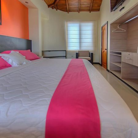 Hotel San Vicente Galapagos ปวยร์โต วิลยามิล ภายนอก รูปภาพ