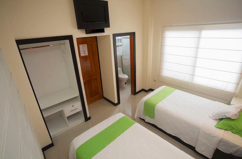 Hotel San Vicente Galapagos ปวยร์โต วิลยามิล ภายนอก รูปภาพ