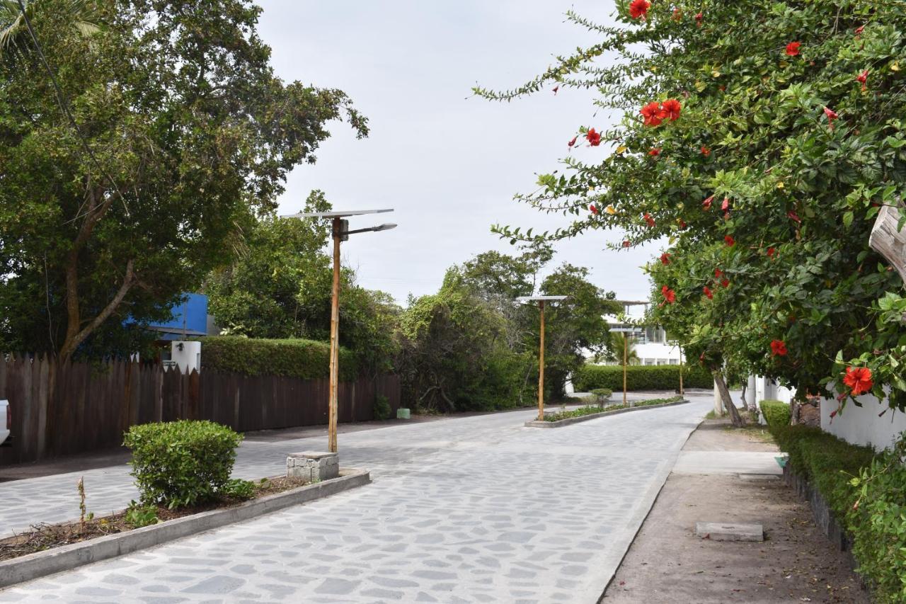Hotel San Vicente Galapagos ปวยร์โต วิลยามิล ภายนอก รูปภาพ