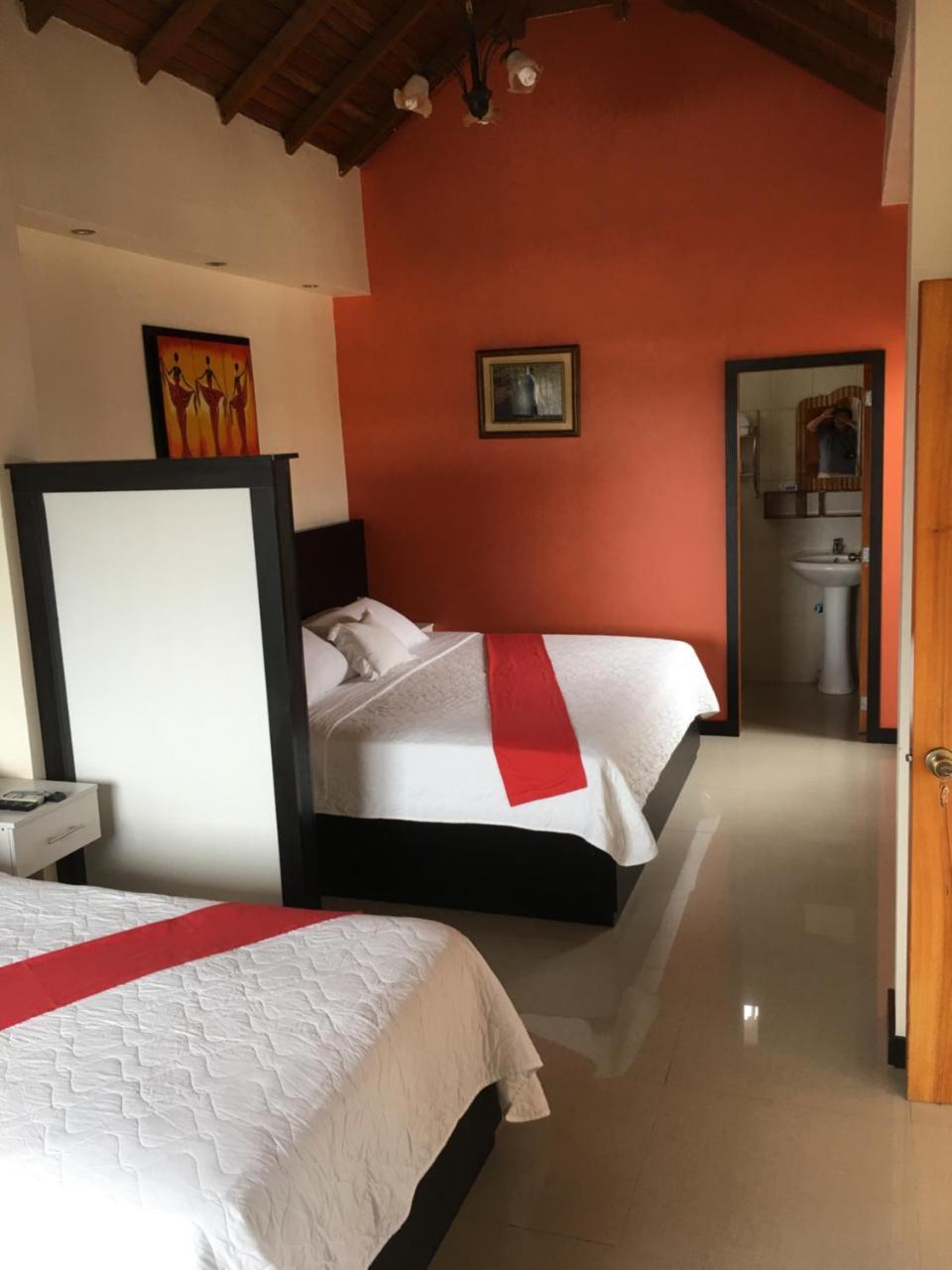 Hotel San Vicente Galapagos ปวยร์โต วิลยามิล ภายนอก รูปภาพ